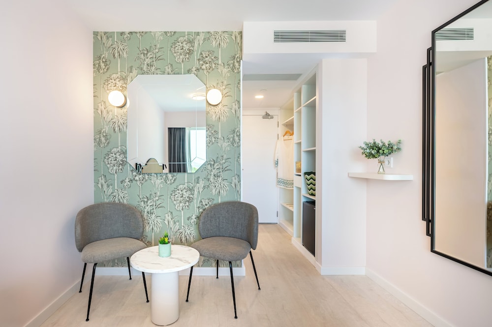 Hotel Vibra Palma Cactus — Hotel rooms in Playa de Palma, Balearic Islands