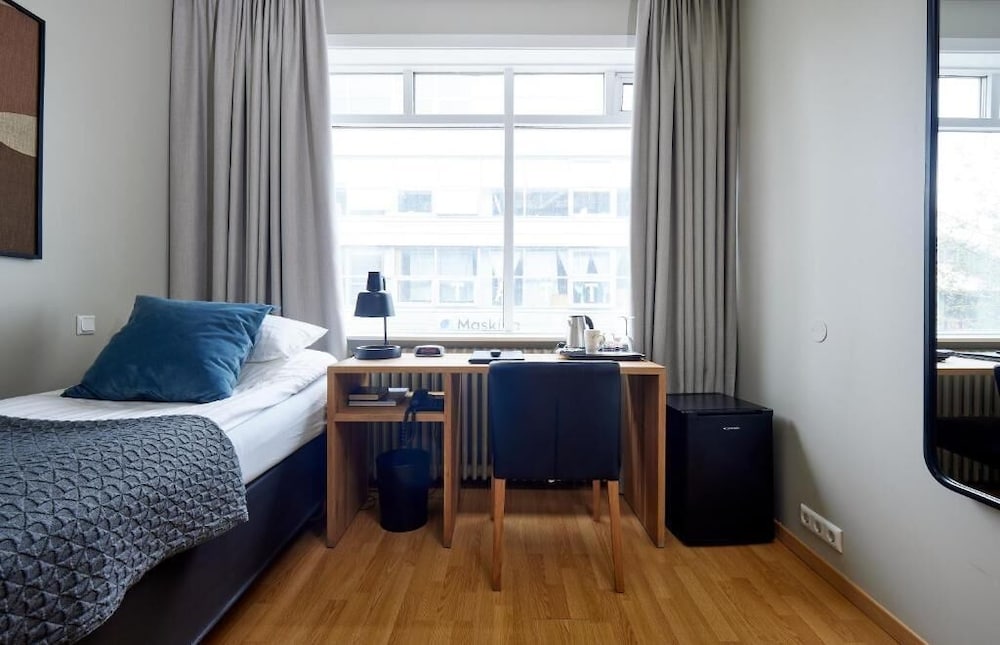 Hotel Fron — Hotel rooms in Reykjavik, Capital Region