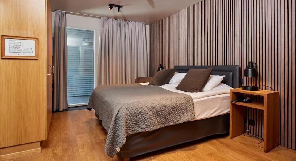 Hotel Fron — Hotel rooms in Reykjavik, Capital Region