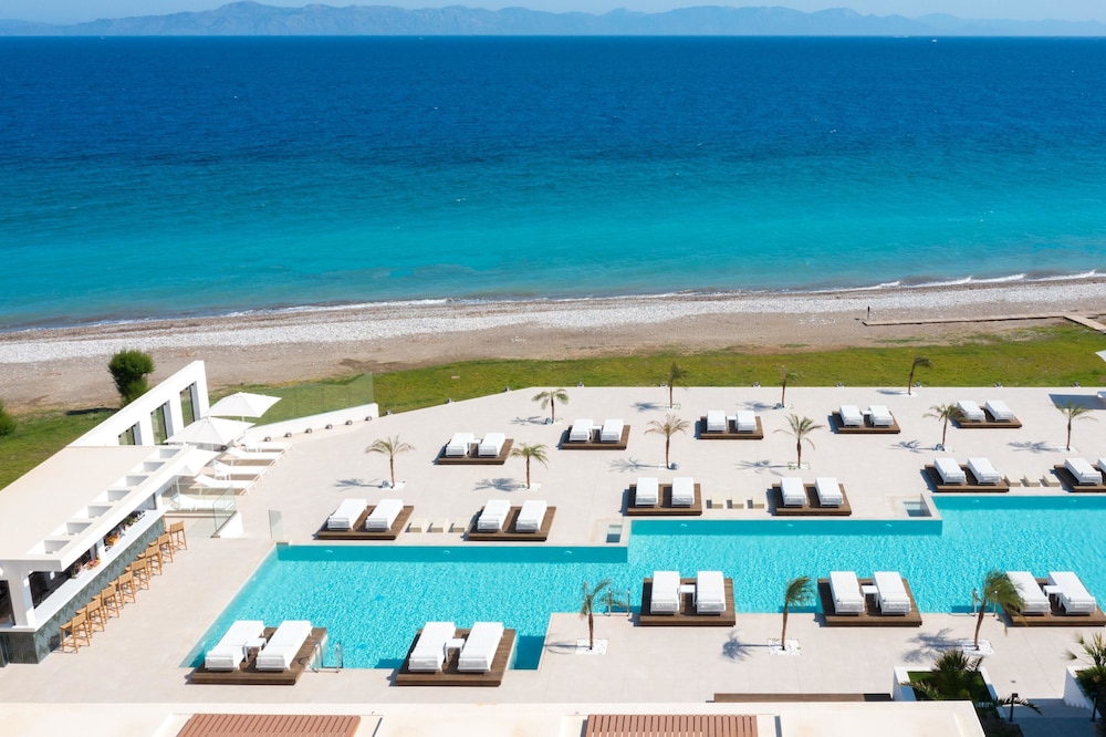 Sun Beach Resort — Swimming pool in Ialyssos, South Aegean