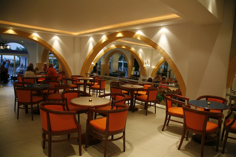 Sun Palace Hotel - All inclusive — Restaurant & bars in Faliraki, South Aegean