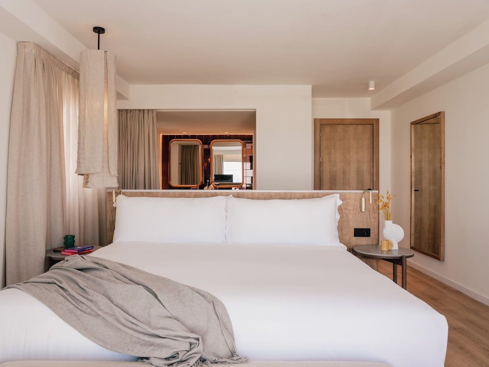 ME Marbella by Meliá — Hotel rooms in Marbella, Andalusia