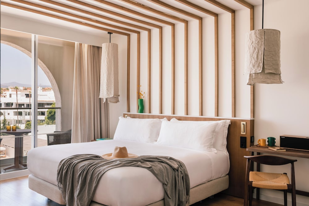 ME Marbella by Meliá — Hotel rooms in Marbella, Andalusia