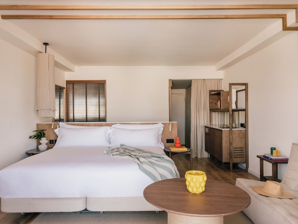ME Marbella by Meliá — Hotel rooms in Marbella, Andalusia