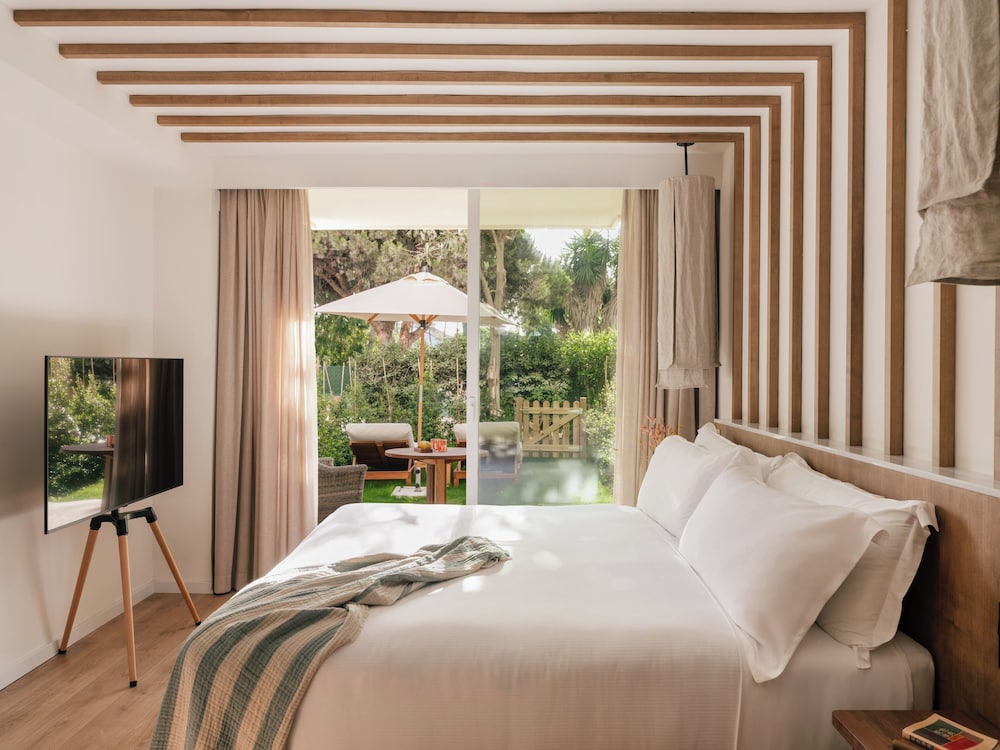 ME Marbella by Meliá — Hotel rooms in Marbella, Andalusia