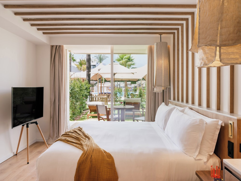 ME Marbella by Meliá — Hotel rooms in Marbella, Andalusia