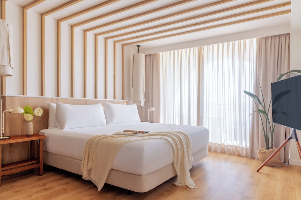 ME Marbella by Meliá — Hotel rooms in Marbella, Andalusia