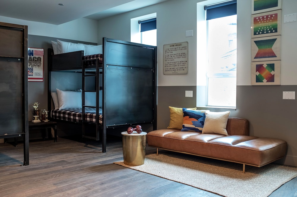 The Chicago Hotel Collection River North — Hotel rooms in Chicago, Illinois
