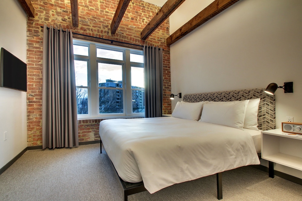 Hotel Hive — Hotel rooms in Washington, District of Columbia