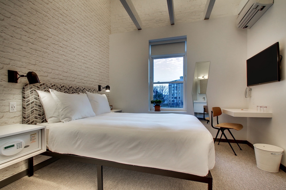 Hotel Hive — Hotel rooms in Washington, District of Columbia