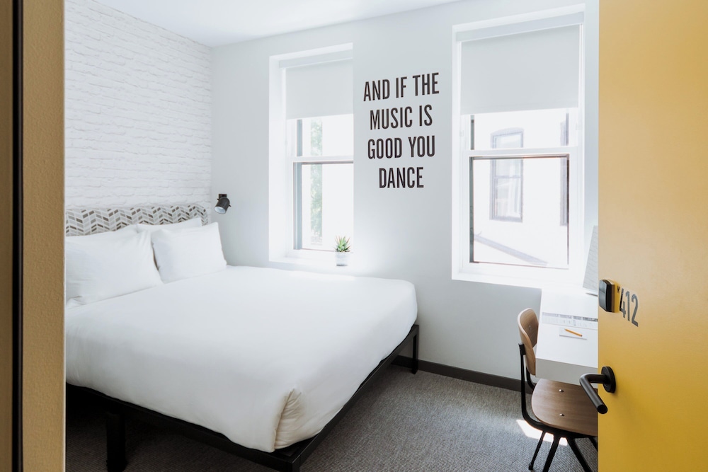 Hotel Hive — Hotel rooms in Washington, District of Columbia