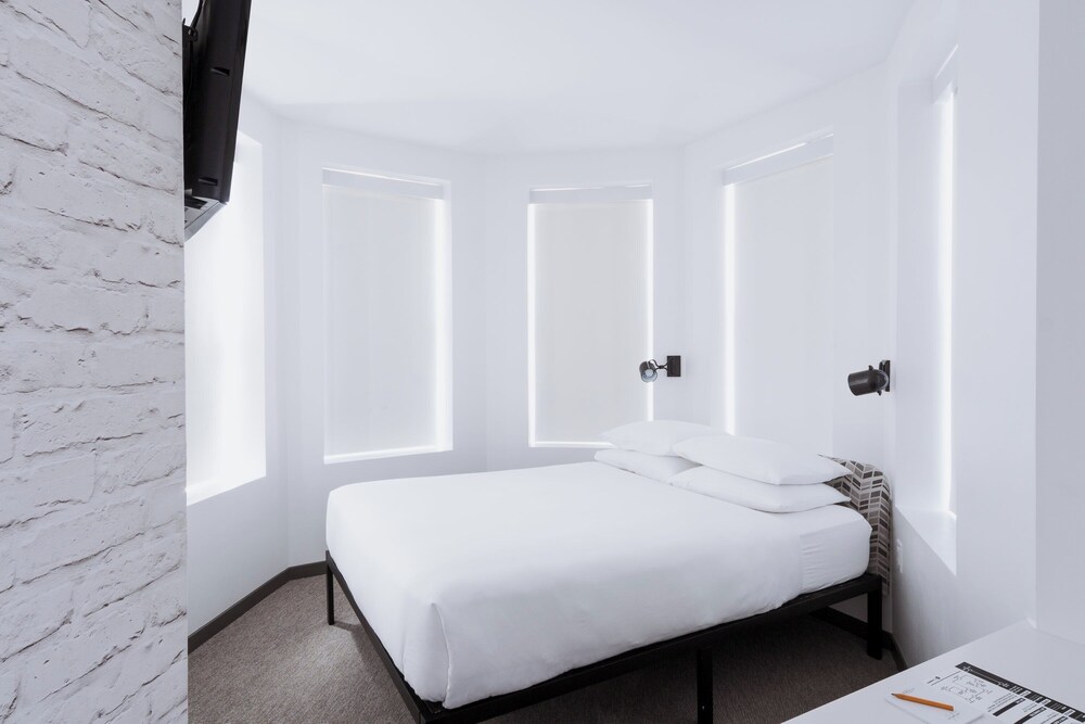 Hotel Hive — Hotel rooms in Washington, District of Columbia