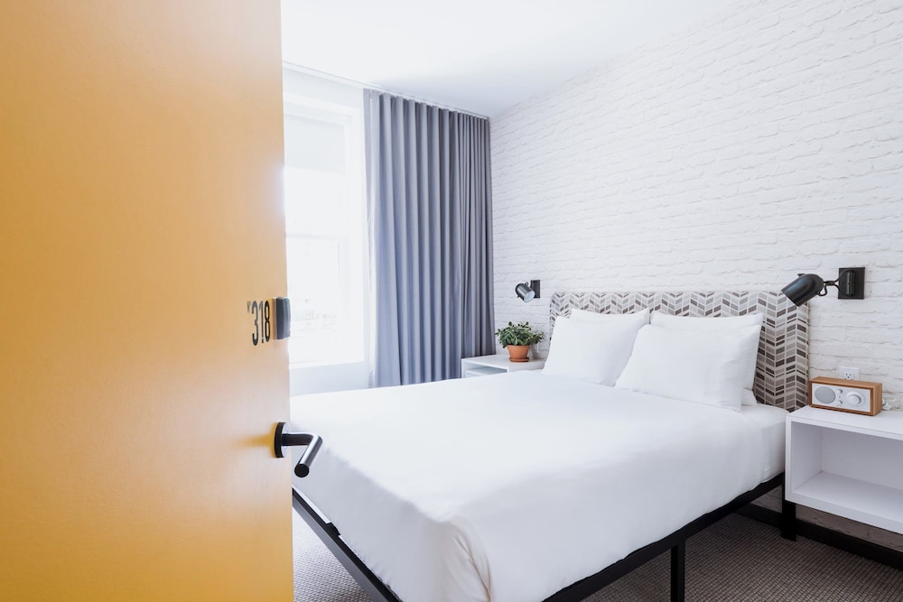 Hotel Hive — Hotel rooms in Washington, District of Columbia