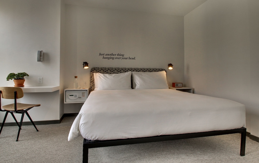 Hotel Hive — Hotel rooms in Washington, District of Columbia