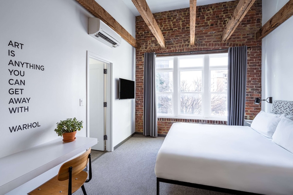 Hotel Hive — Hotel rooms in Washington, District of Columbia