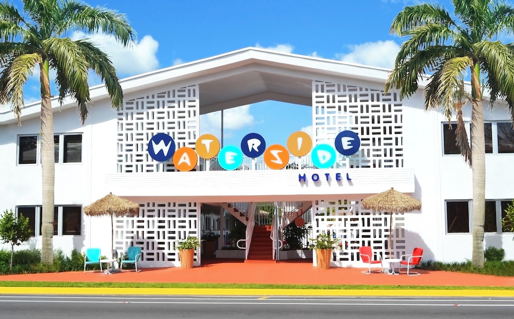 Waterside Hotel and Suites — Hotel building in Miami, Florida