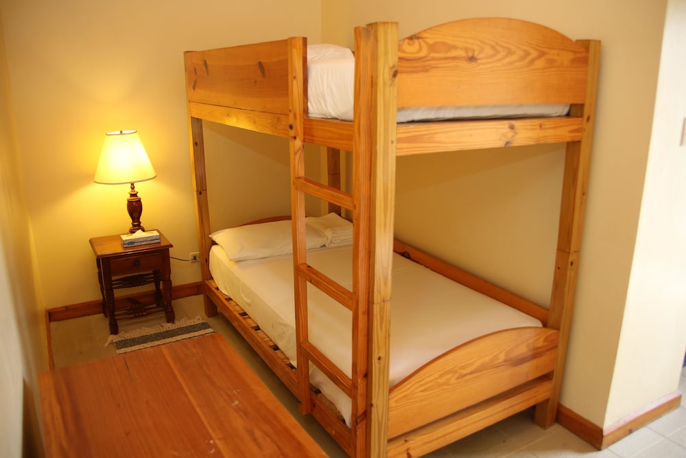 Charela Inn Hotel — Hotel rooms in Negril