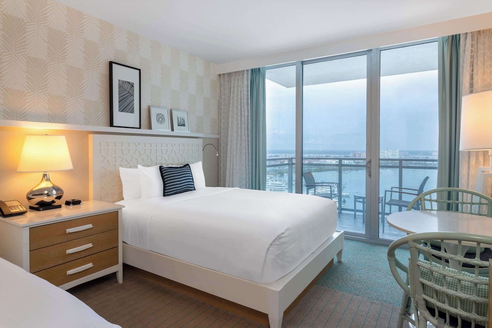 Wyndham Grand Clearwater Beach — Hotel rooms in Clearwater, Florida