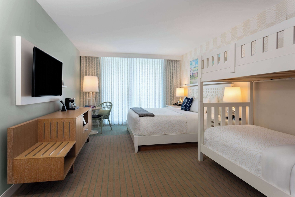 Wyndham Grand Clearwater Beach — Hotel rooms in Clearwater, Florida