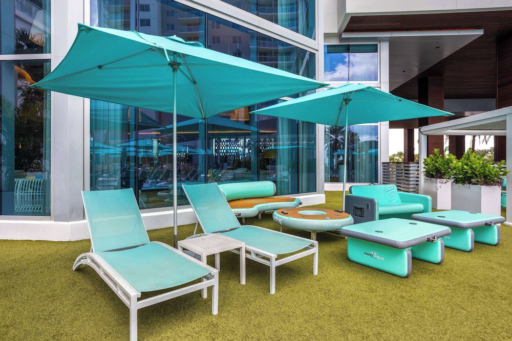 Wyndham Grand Clearwater Beach — Hotel building in Clearwater, Florida
