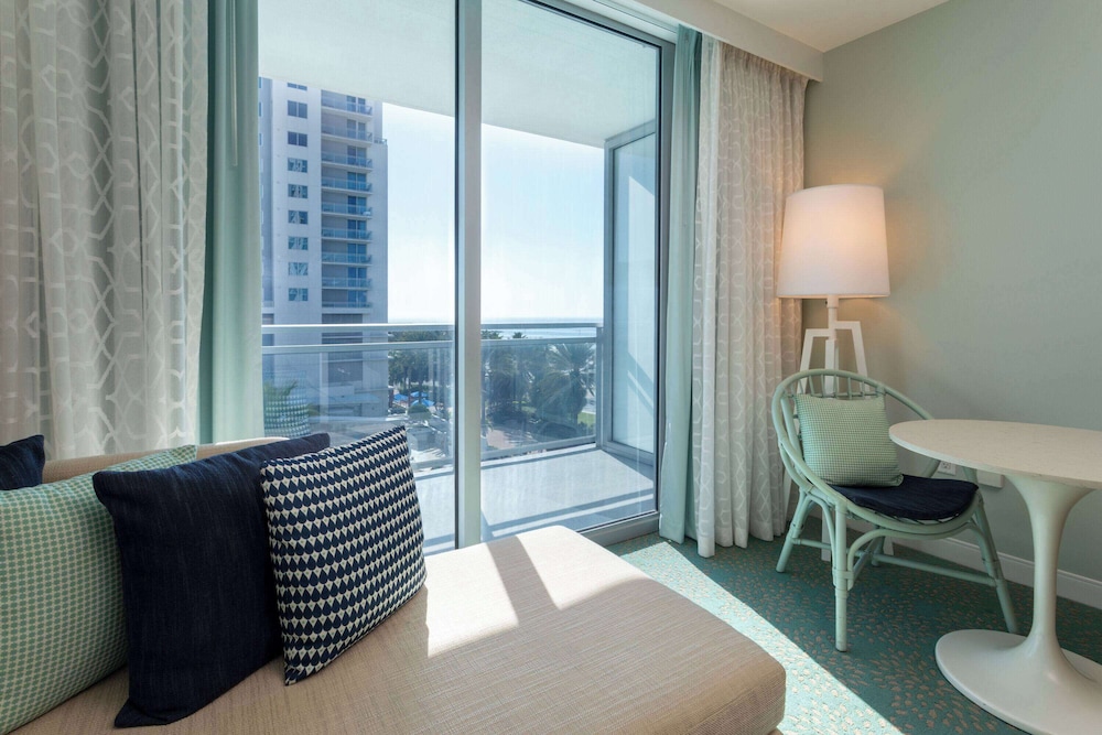 Wyndham Grand Clearwater Beach — Hotel rooms in Clearwater, Florida