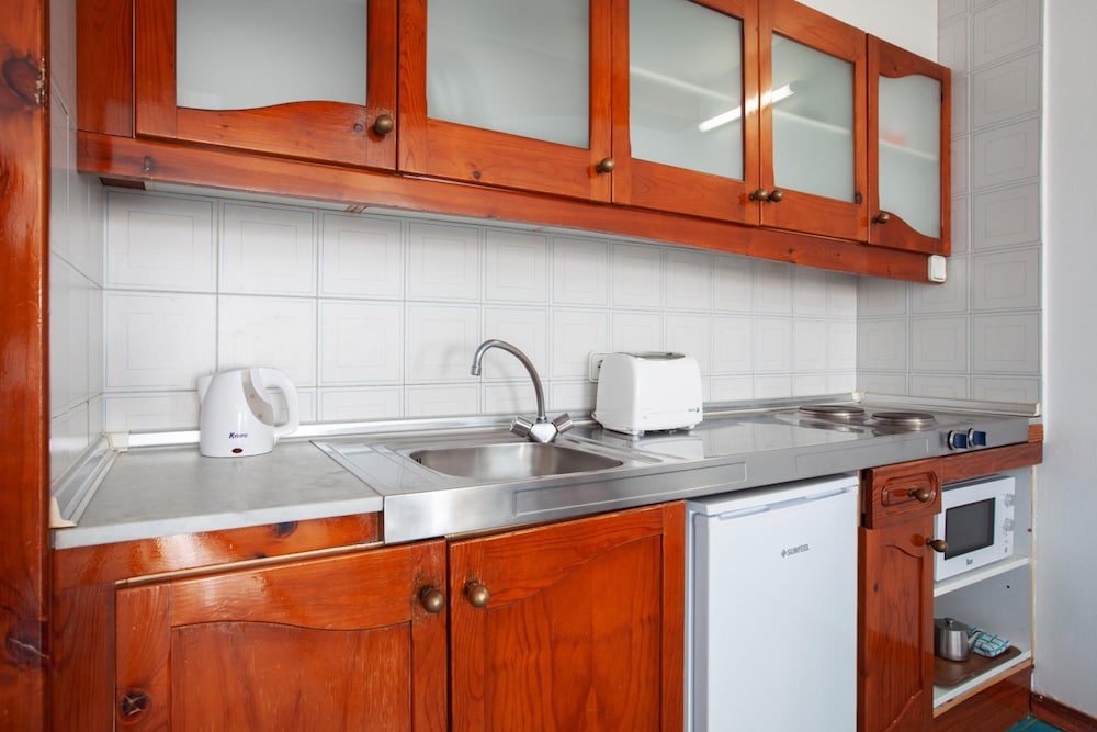 Aparthotel Costa Mar — Hotel rooms in Puerto del Carmen, Canary Islands