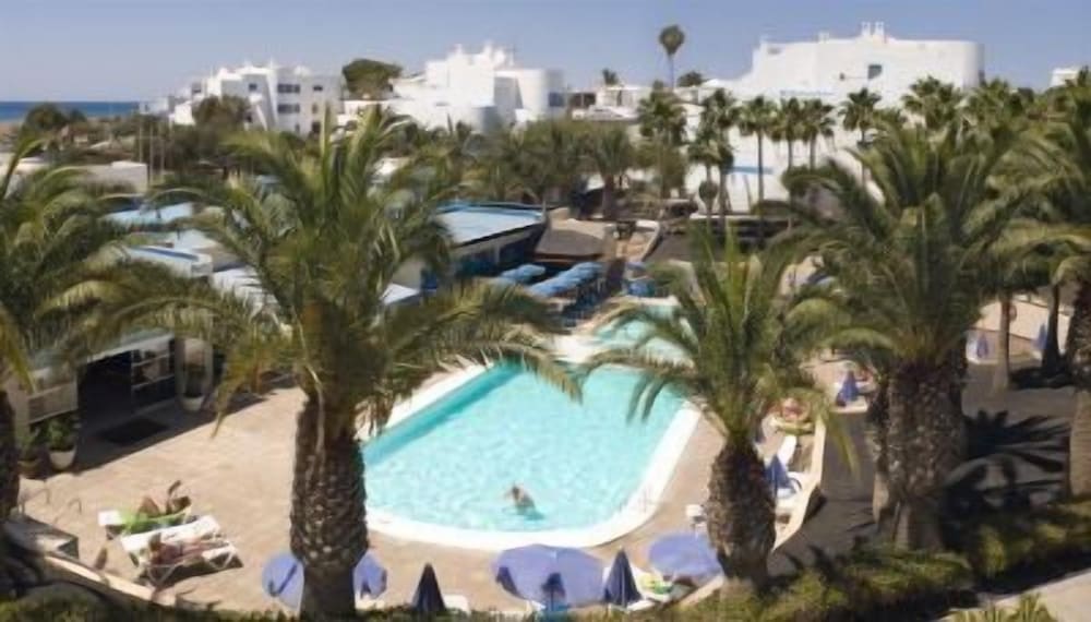 Aparthotel Costa Mar — Swimming pool in Puerto del Carmen, Canary Islands