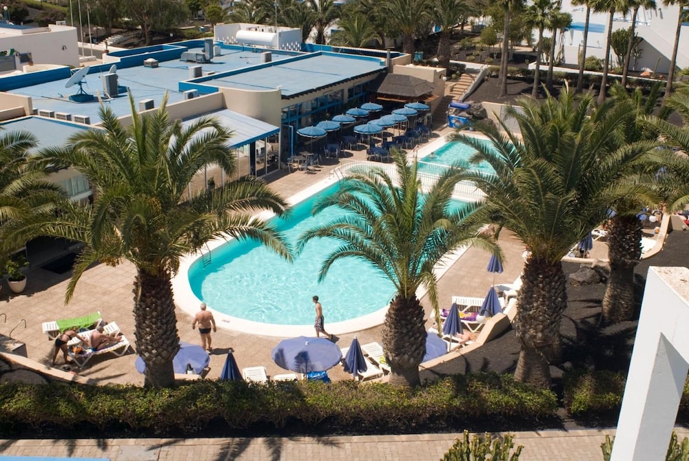 Aparthotel Costa Mar — Swimming pool in Puerto del Carmen, Canary Islands