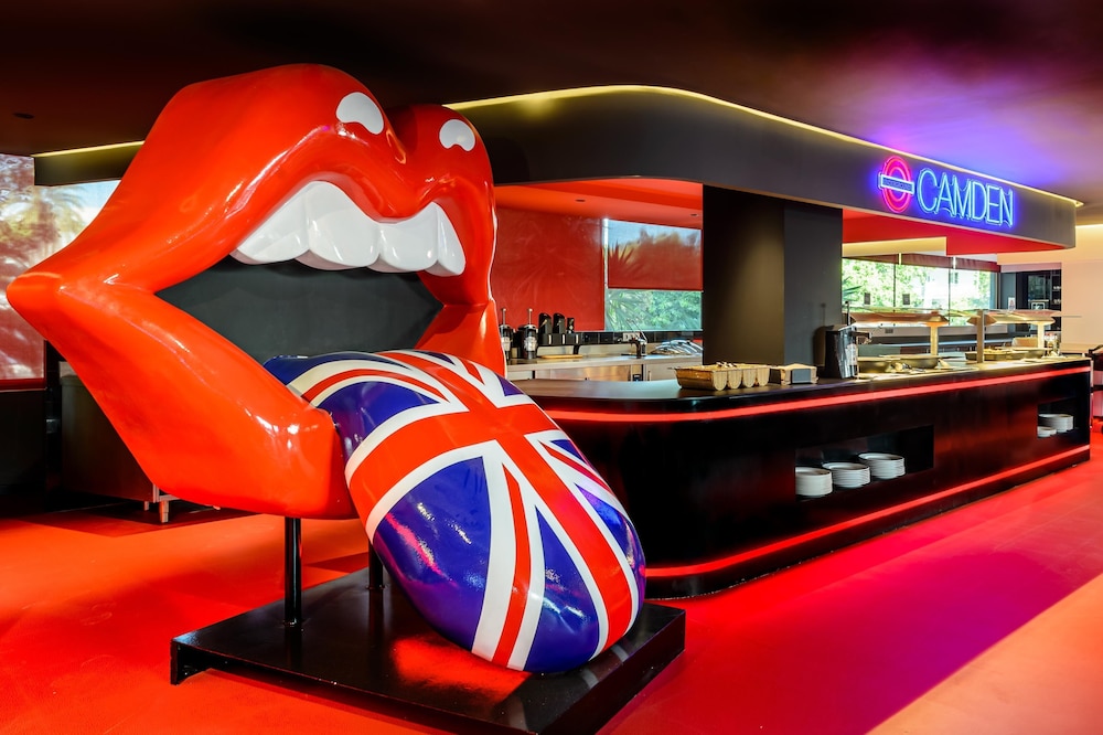Hotel Vibra District - Adults Only — Restaurant & bars in San Antonio, Balearic Islands