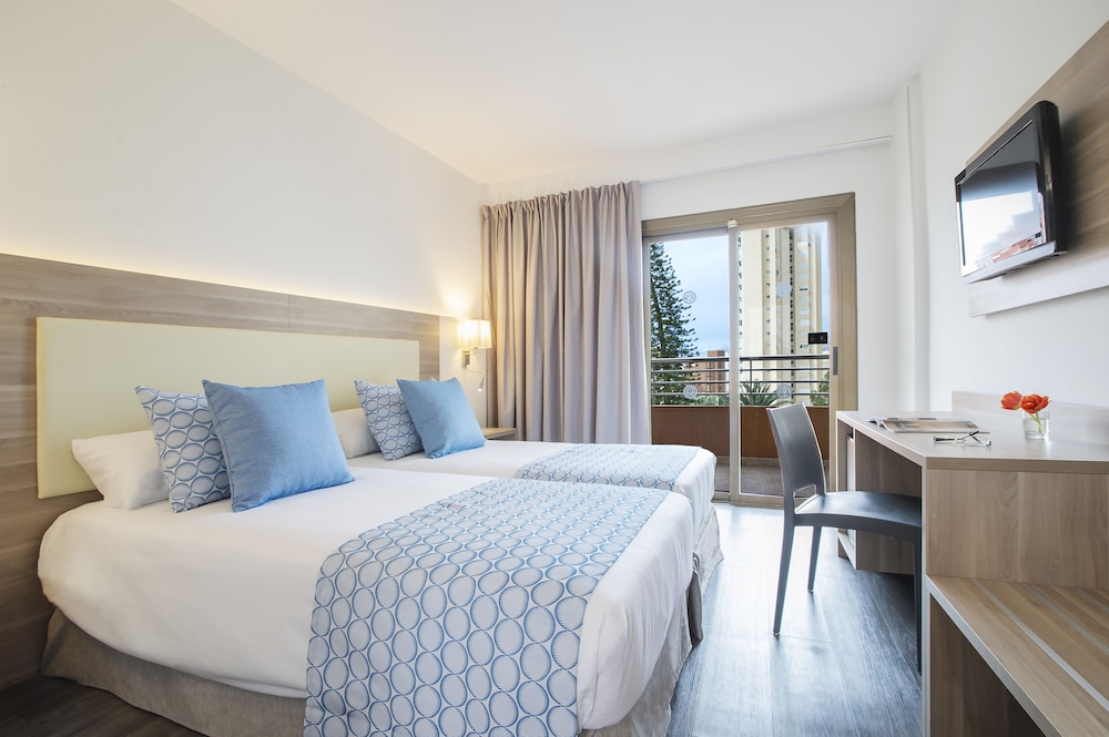 Hotel Benidorm East by Pierre & Vacances — Hotel rooms in Benidorm, Valencian Community