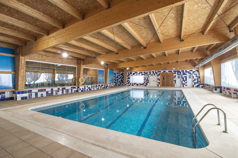 Hotel Benidorm East by Pierre & Vacances — Swimming pool in Benidorm, Valencian Community
