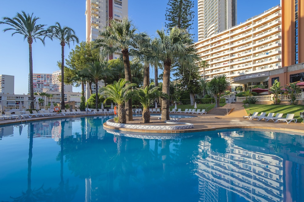 Hotel Benidorm East by Pierre & Vacances — Swimming pool in Benidorm, Valencian Community