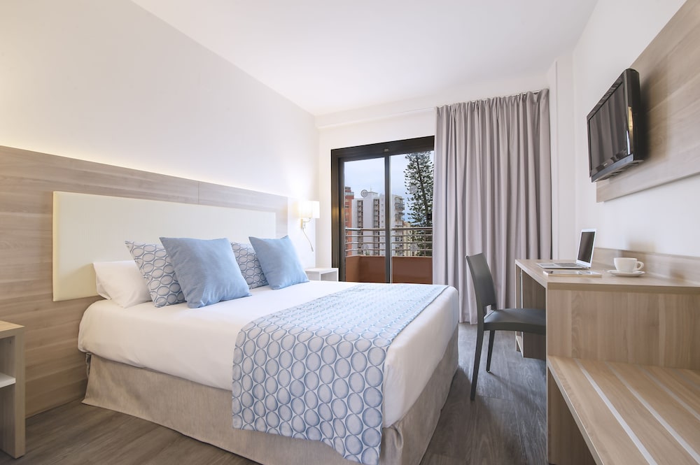 Hotel Benidorm East by Pierre & Vacances — Hotel rooms in Benidorm, Valencian Community