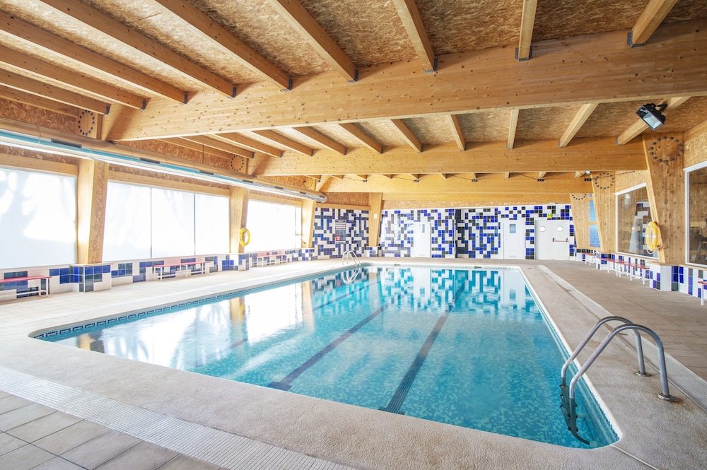 Hotel Benidorm East by Pierre & Vacances — Swimming pool in Benidorm, Valencian Community