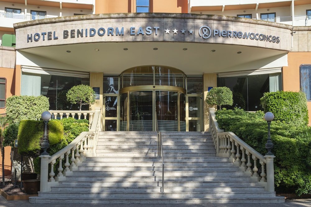 Hotel Benidorm East by Pierre & Vacances — Hotel building in Benidorm, Valencian Community