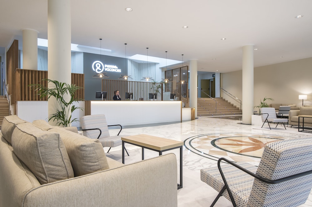 Hotel Benidorm East by Pierre & Vacances — Hotel building in Benidorm, Valencian Community