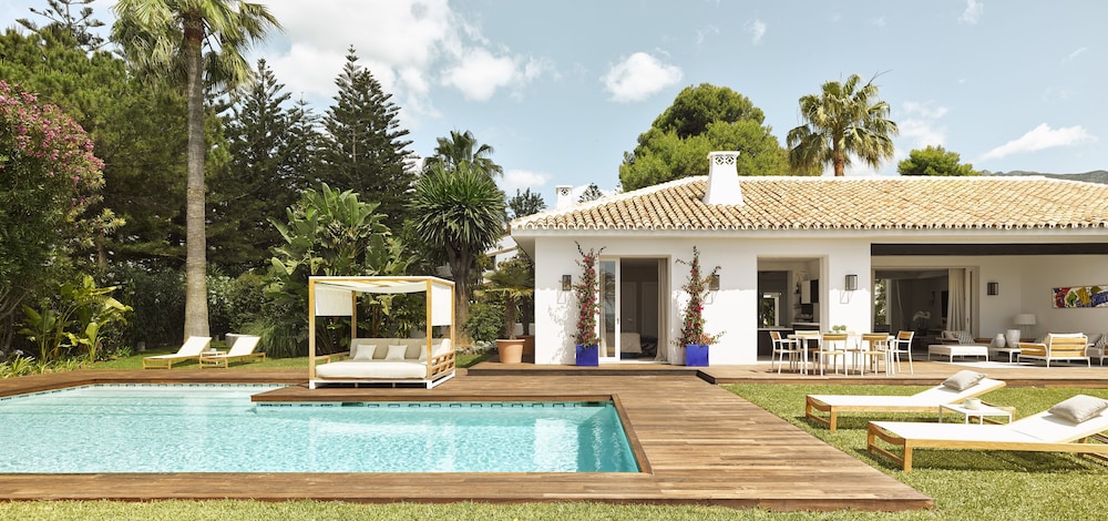 Puente Romano Marbella — Rooms in Marbella, Andalusia