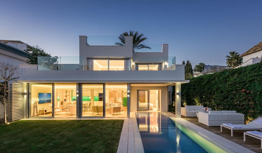 Puente Romano Marbella — Rooms in Marbella, Andalusia