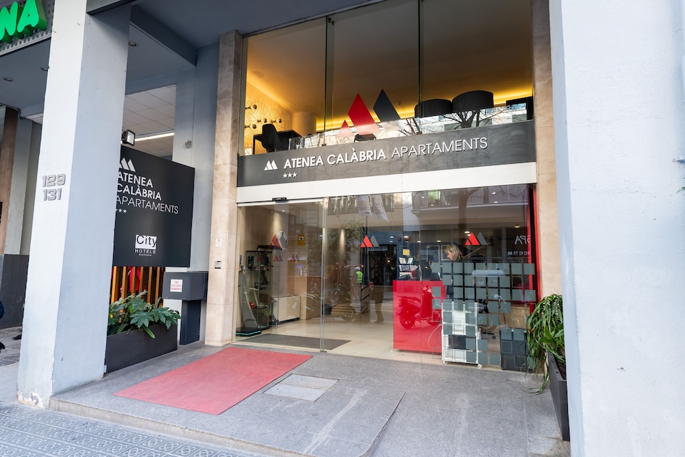 Aparthotel Atenea Calabria — Hotel building in Barcelona, Catalonia