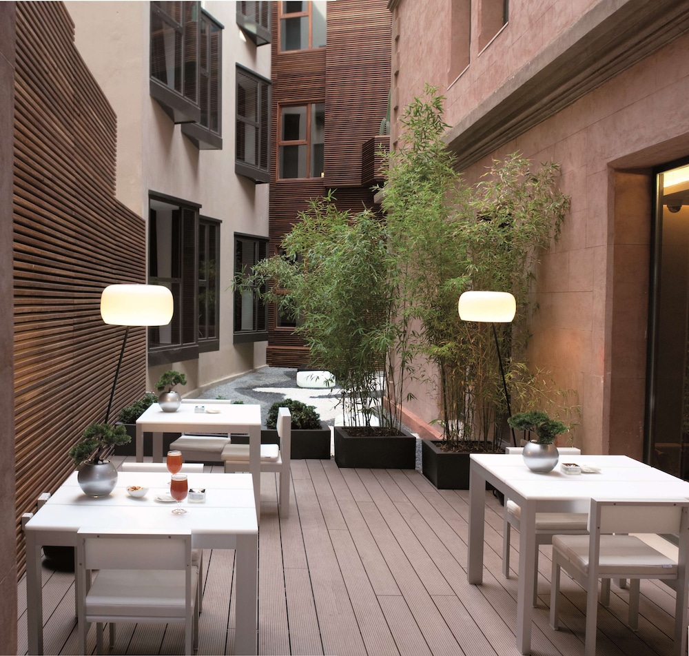 Catalonia Catedral Hotel — Restaurant & bars in Barcelona, Catalonia