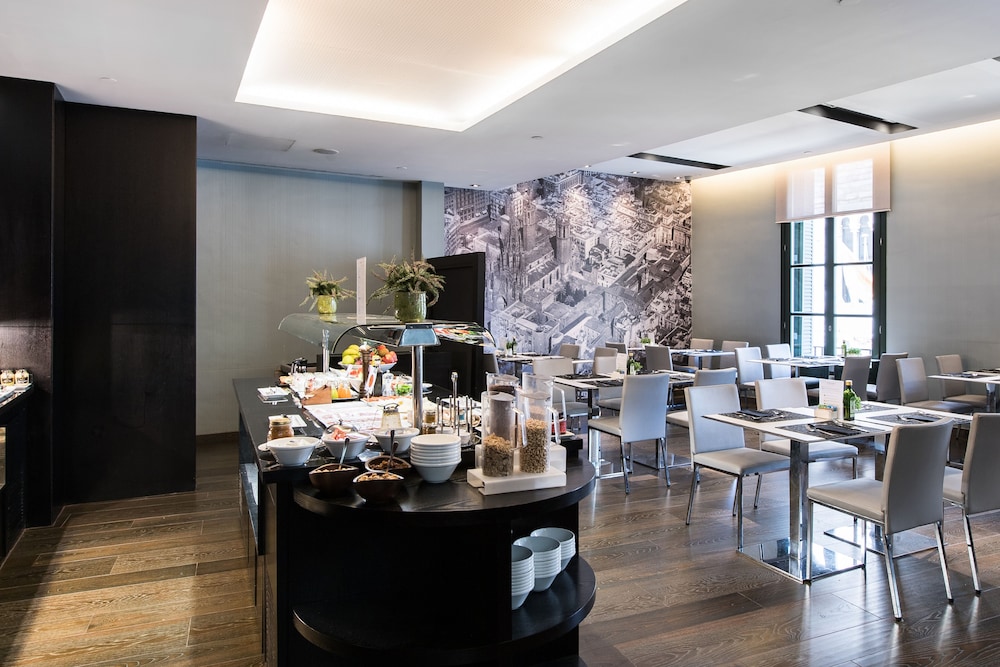 Catalonia Catedral Hotel — Restaurant & bars in Barcelona, Catalonia