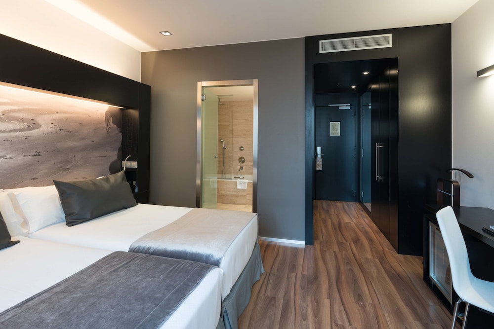 Catalonia Catedral Hotel — Hotel rooms in Barcelona, Catalonia