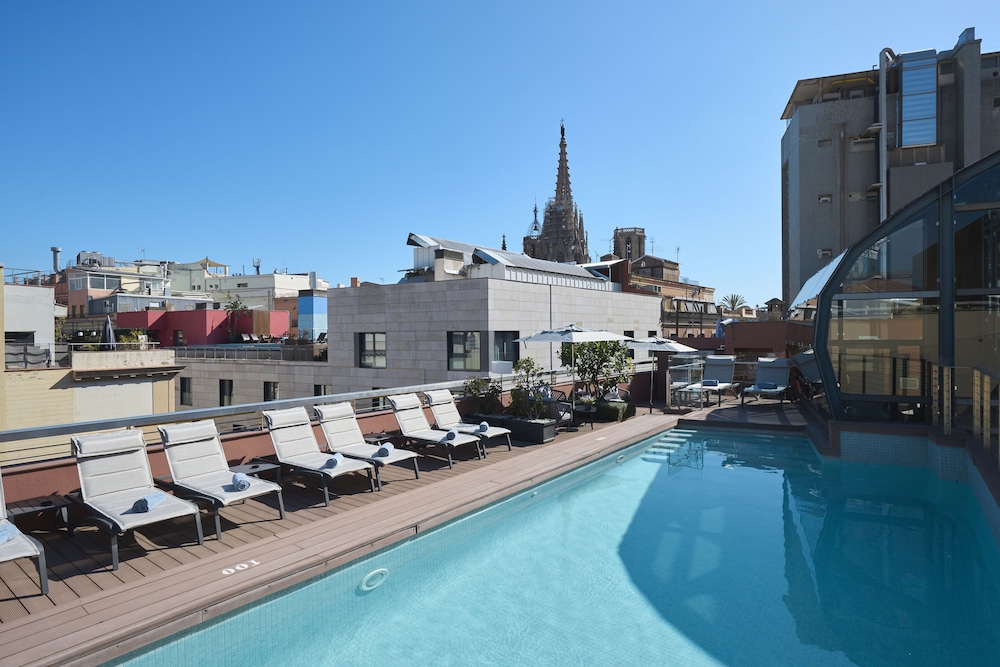 Catalonia Catedral Hotel — Swimming pool in Barcelona, Catalonia