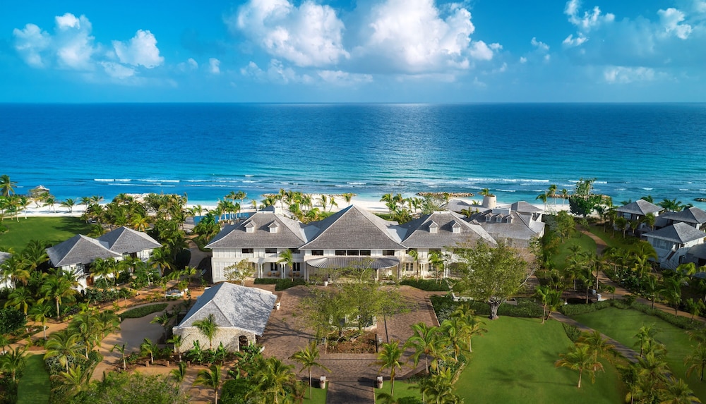 Half Moon — Hotel building in Montego Bay