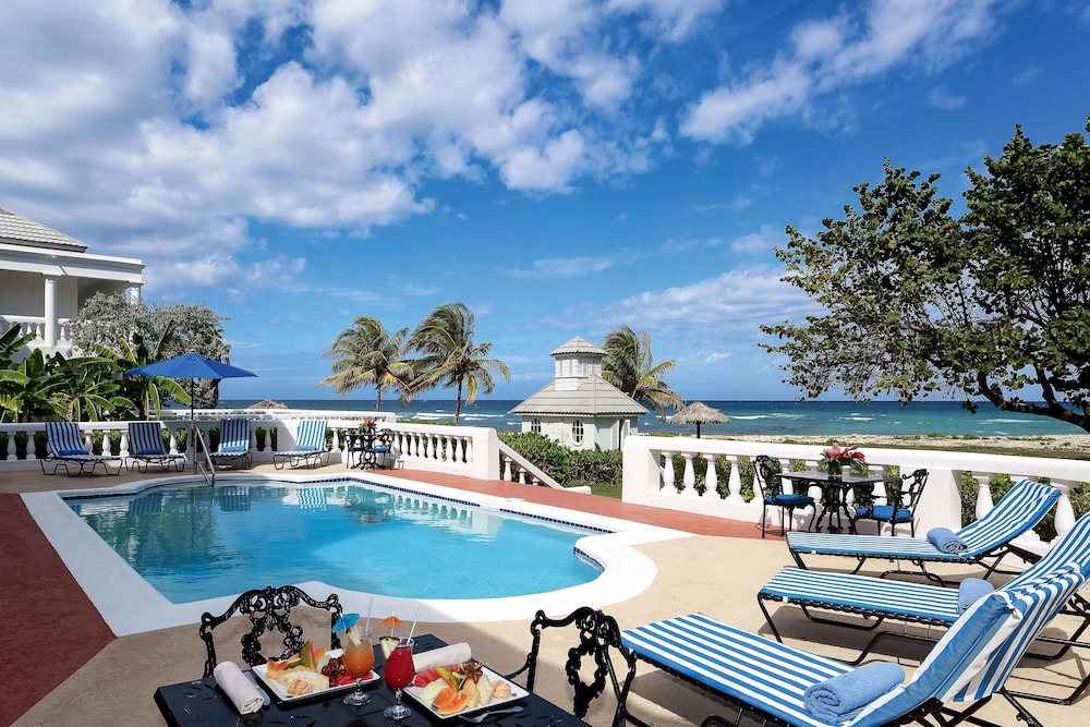 Half Moon — Swimming pool in Montego Bay