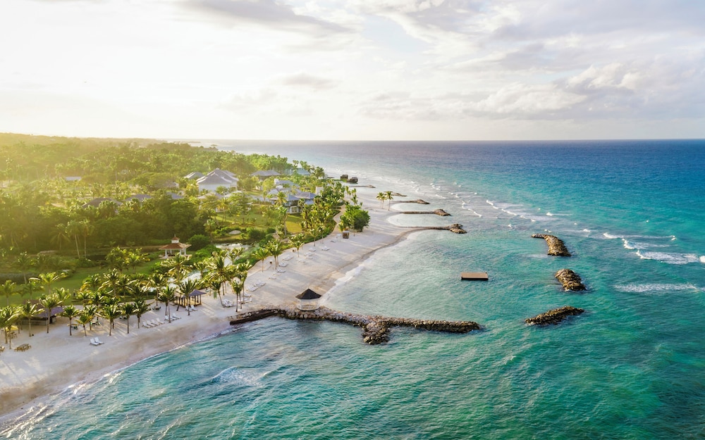 Half Moon — Beach in Montego Bay