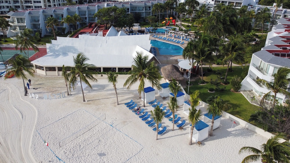 Ocean Spa Hotel – All Inclusive — Beach in Cancun, Quintana Roo
