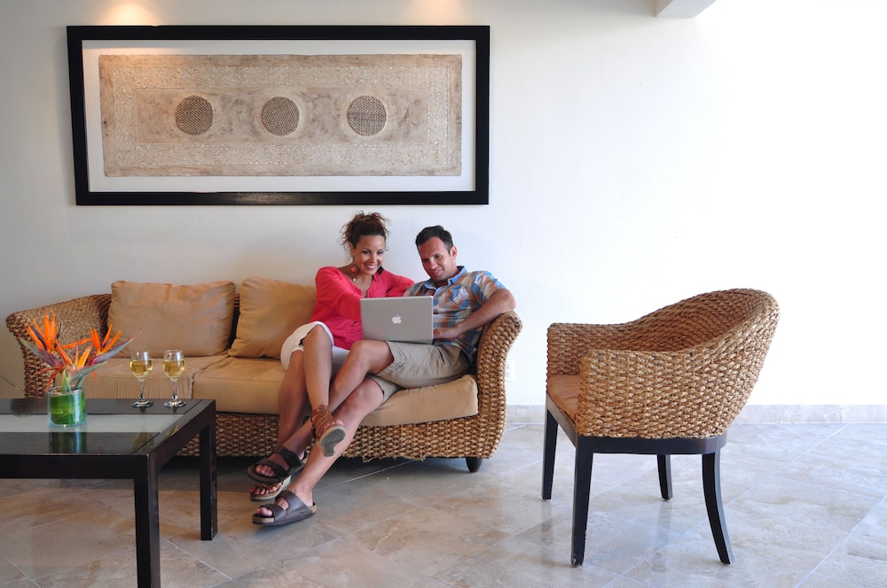 Ocean Spa Hotel – All Inclusive — Hotel rooms in Cancun, Quintana Roo