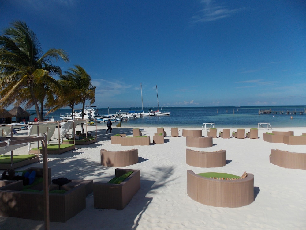 Ocean Spa Hotel – All Inclusive — Beach in Cancun, Quintana Roo