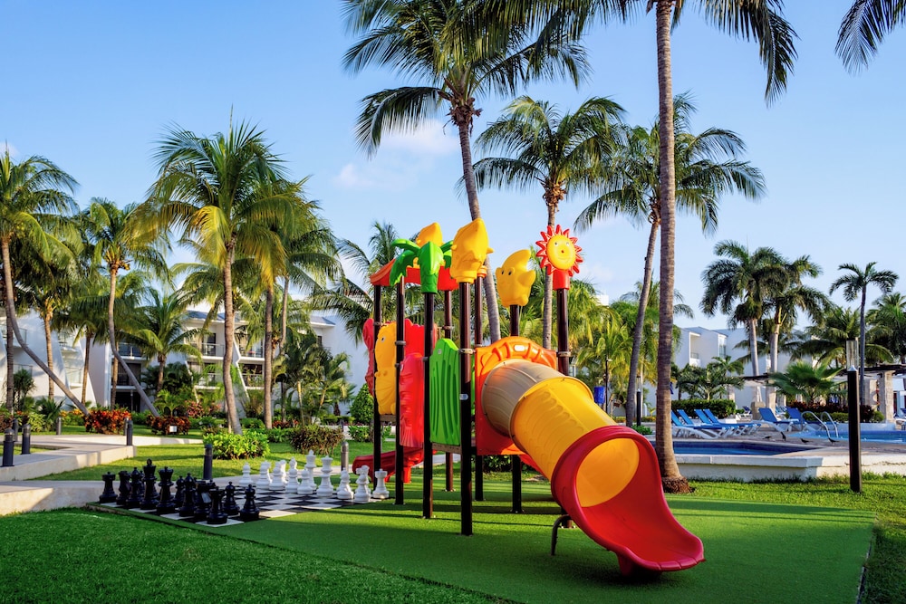 Ocean Spa Hotel – All Inclusive — Attractions for children in Cancun, Quintana Roo